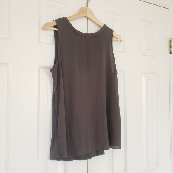 LOFT Dark Olive Sleeveless Blouse - Size MP - Picture 4 of 9